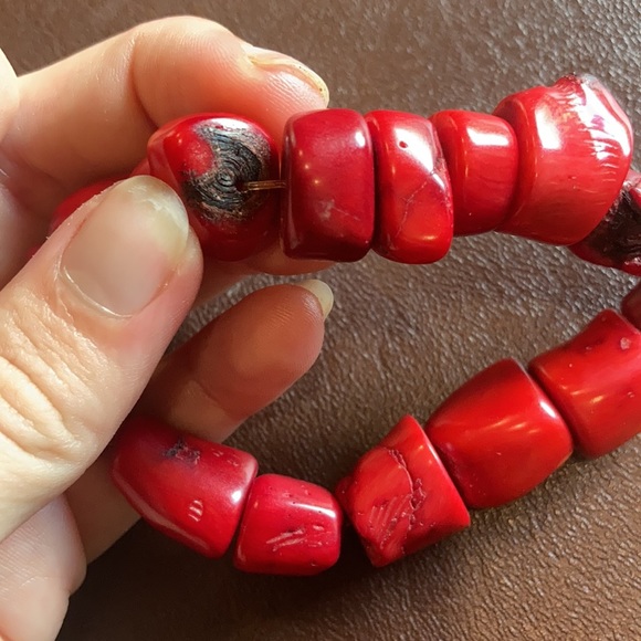Vintage Coral Jewelry - Picture 4 of 12